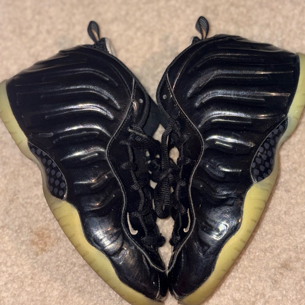 Nike Foamposite Black and White Sneakers